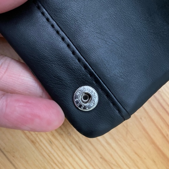 🌸GUESS wallet🌸 - Picture 15 of 15